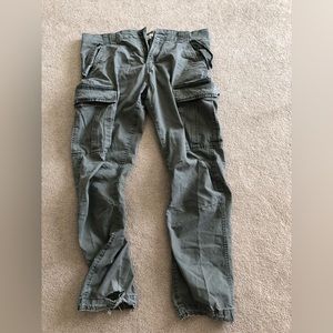 Logg mens green cargo 34 waist